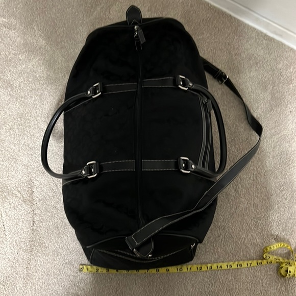 COACH BLACK TRAVEL DUFFEL BAG - Picture 14 of 16